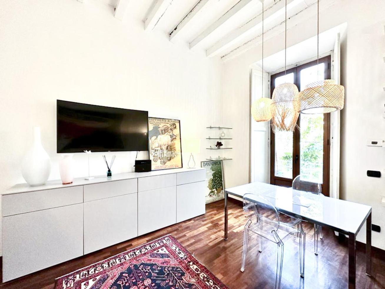 Comecasa Porta Romana Elegant Apartment Milano Eksteriør billede